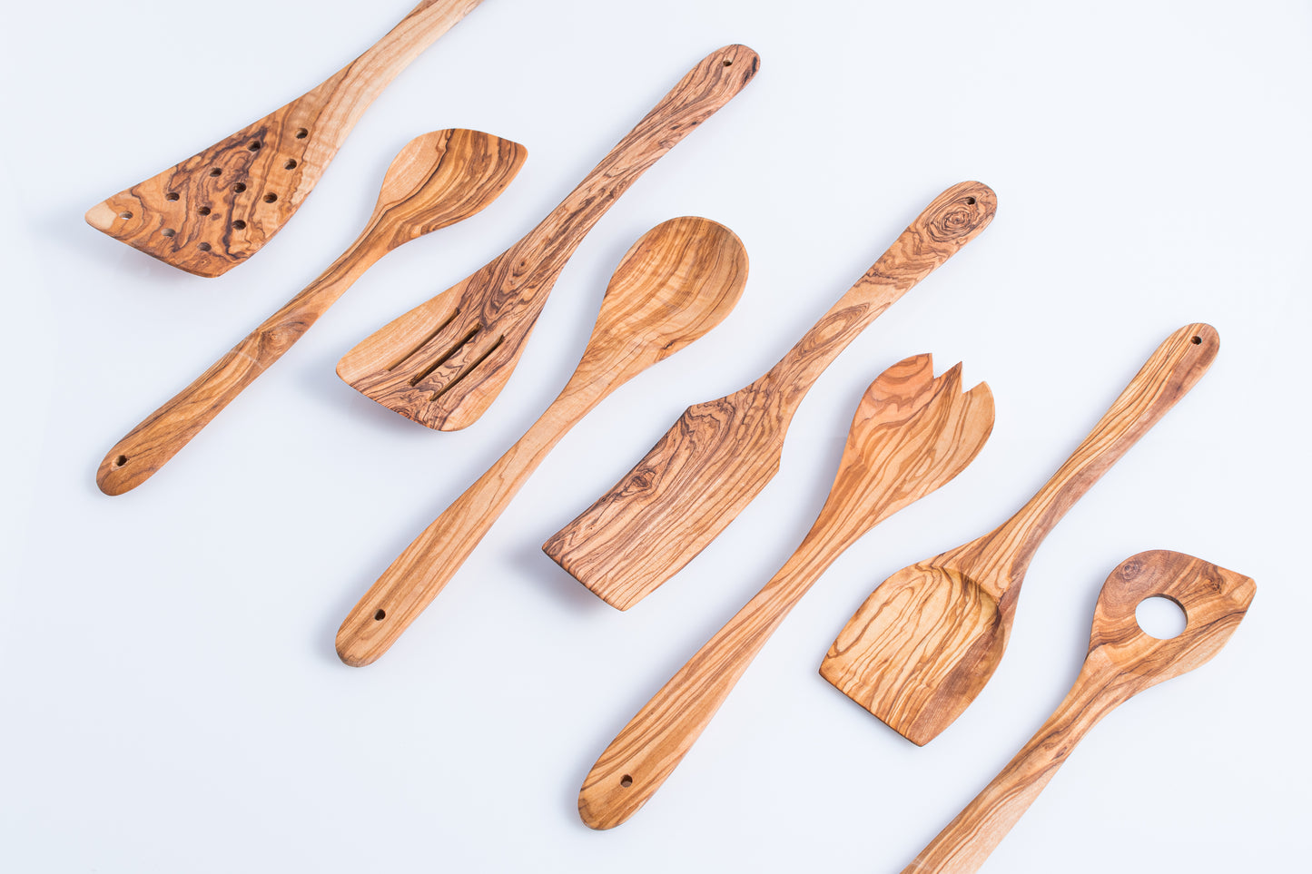 Handgefertigte Olivenholz-Küchenutensilien mit einzigartiger Holzmaserung