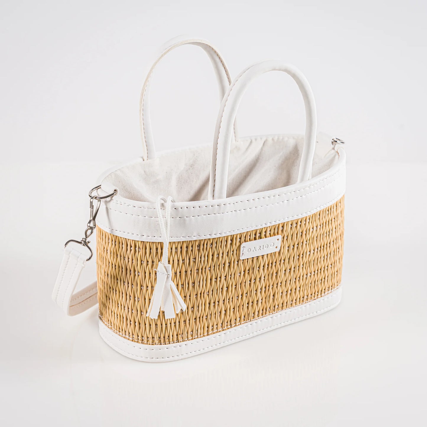 Coquette – Handgefertigte Tasche aus Naturfaser und Kunstleder