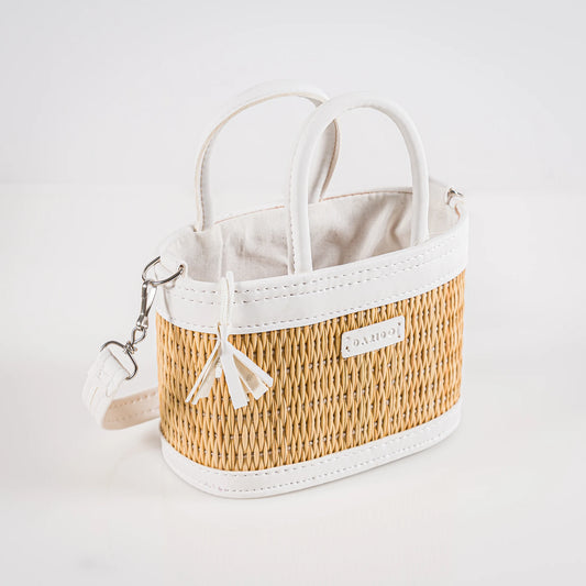 Coquette – Handgefertigte Tasche aus Naturfaser und Kunstleder