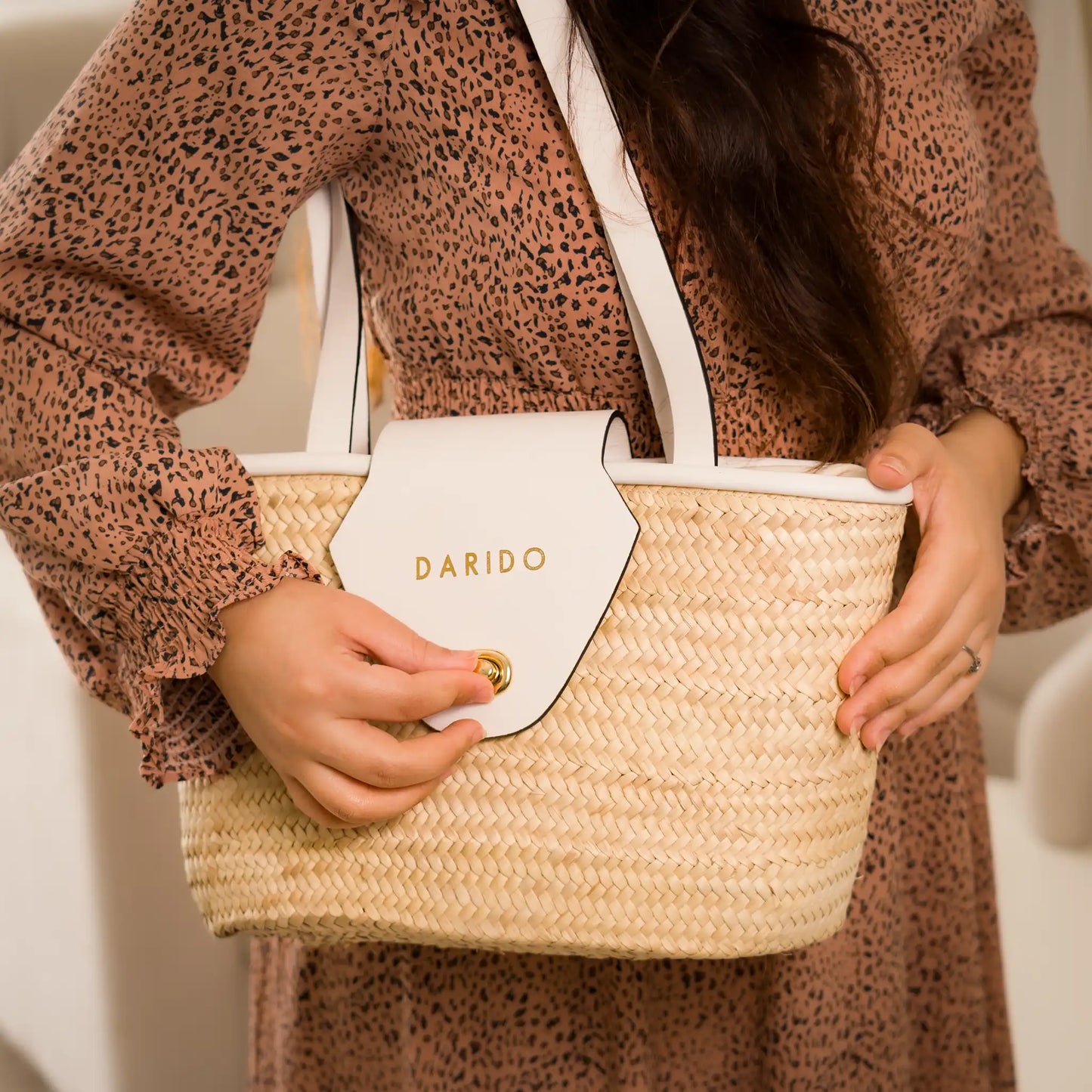 Perla – Handgefertigte Tasche aus Naturfaser und Leder