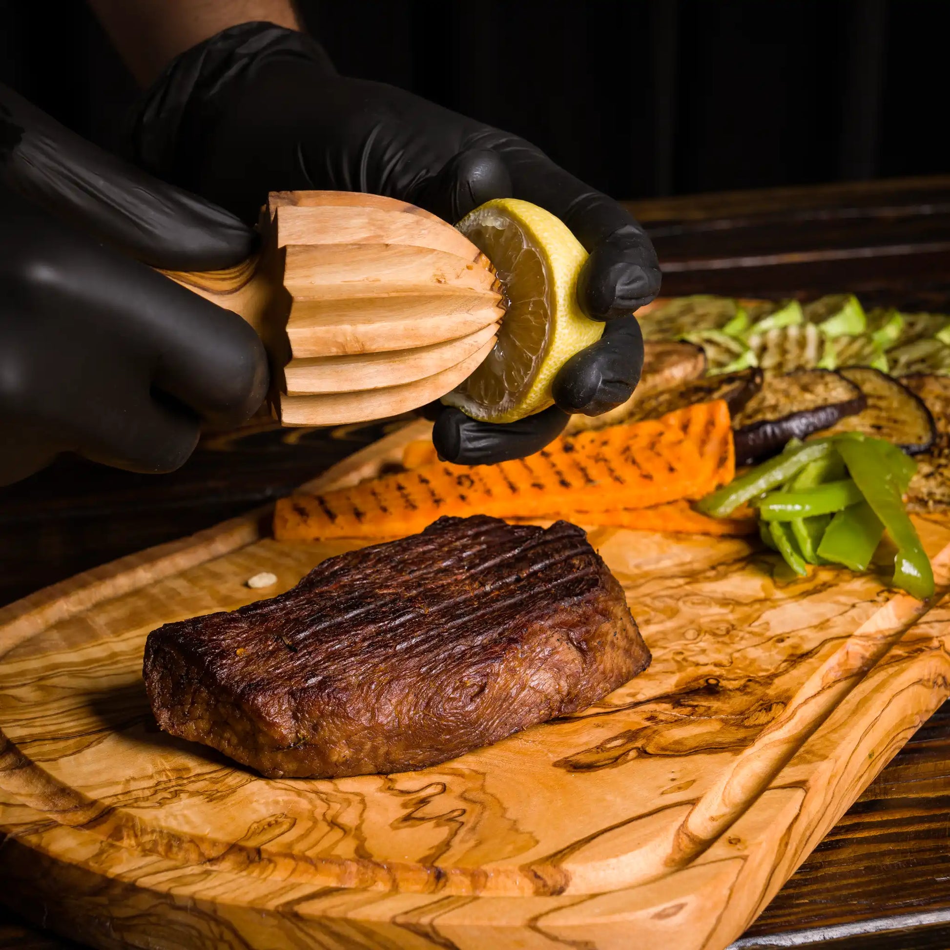 3-teiliges Grillset aus Olivenholz – Detailansicht 4