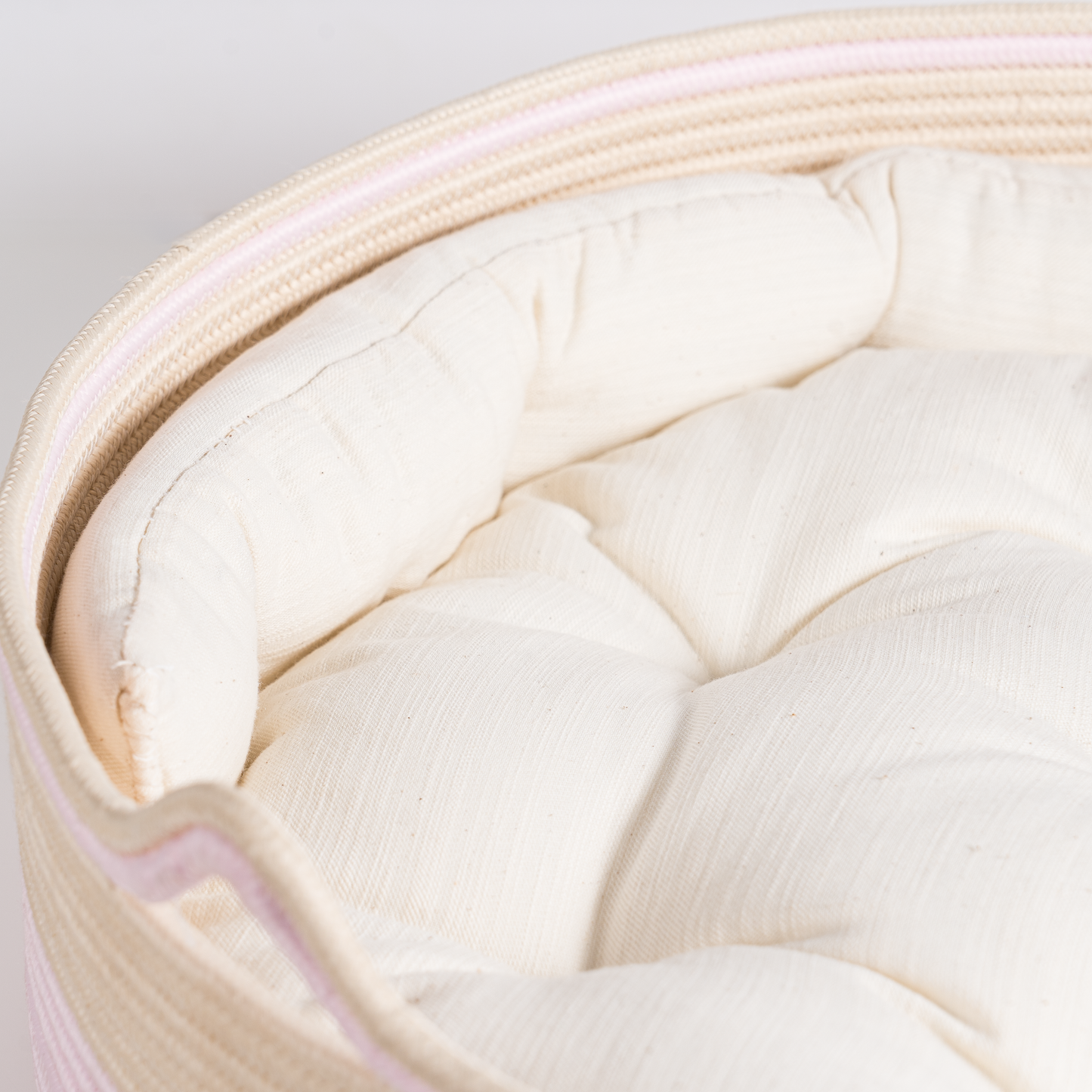 Komplettes Katzen-Set mit Bett, Matten und Keramiknapf