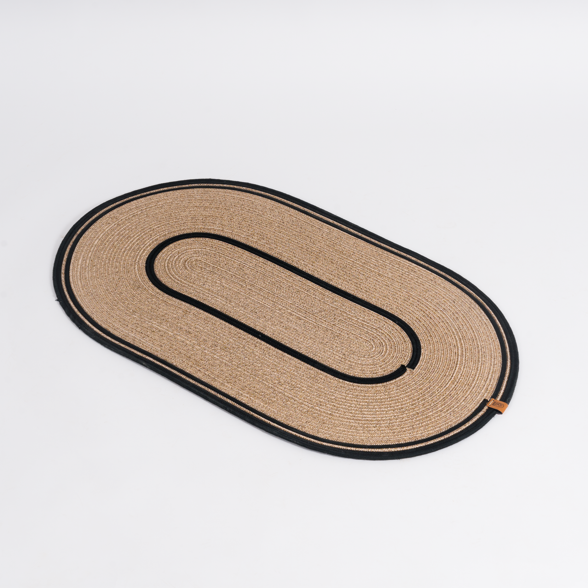 Ovaler handgefertigter Baumwoll-Flechtteppich 100 × 60 cm – Produktansicht 7