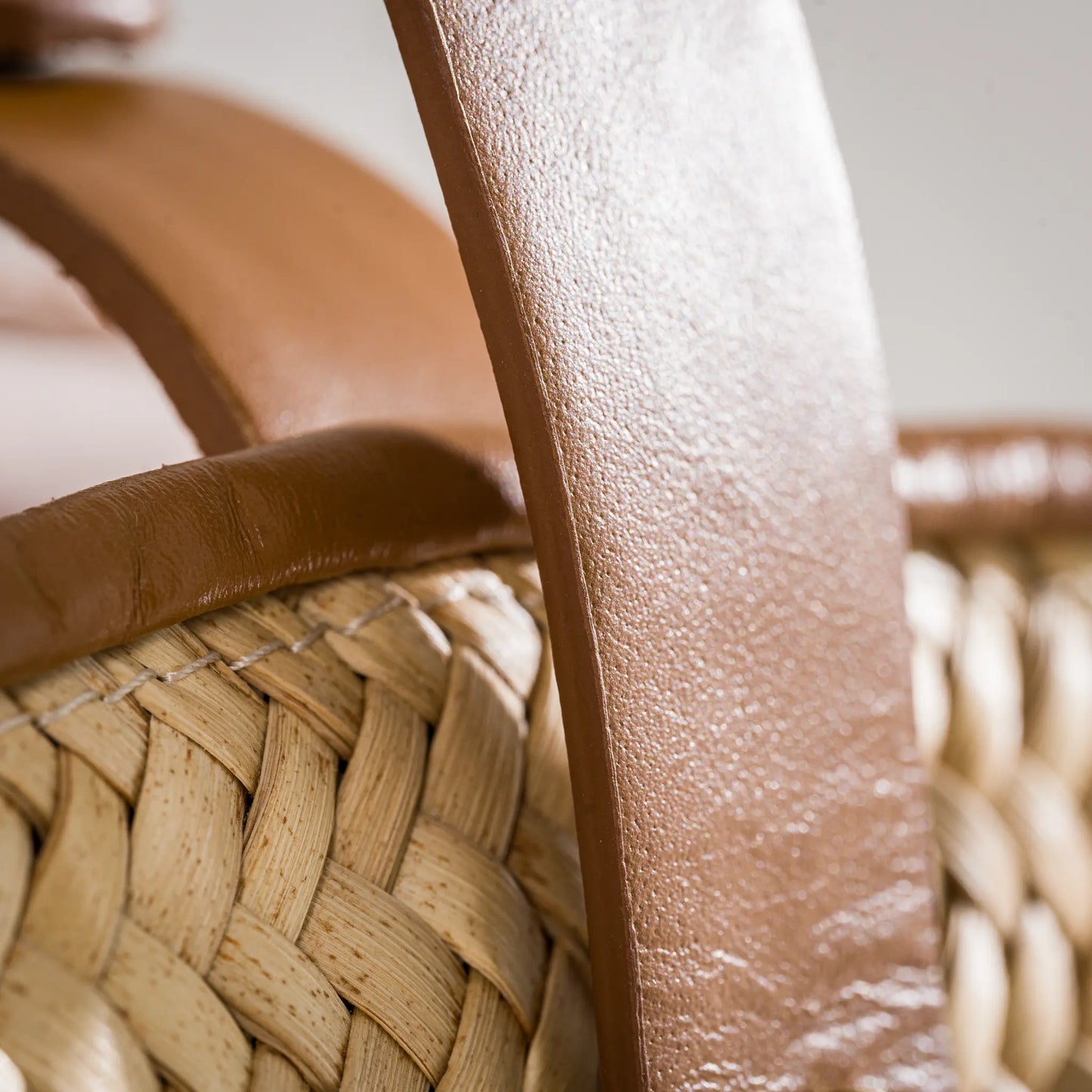 Célia – Handgefertigte Tasche aus Pflanzenfaser und Leder