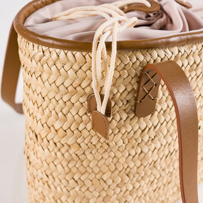 Aura – Handgefertigte Tasche aus Pflanzenfaser und Leder