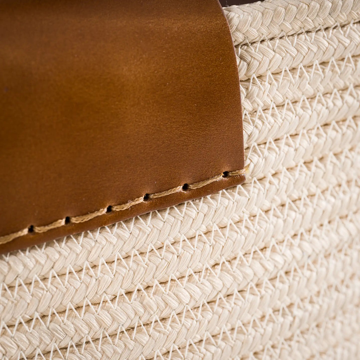 Solfil – Handgefertigte Flechttasche mit Lederdetails