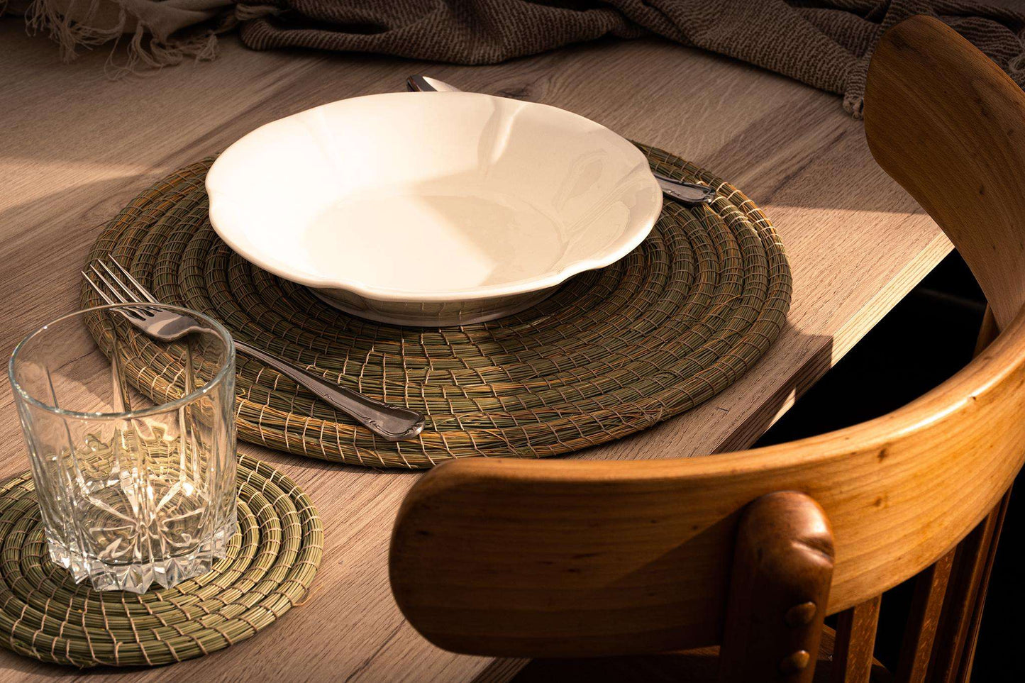 DARIDO Halfa Round Placemat, 35cm | Eco-Friendly, Handmade and Elegant