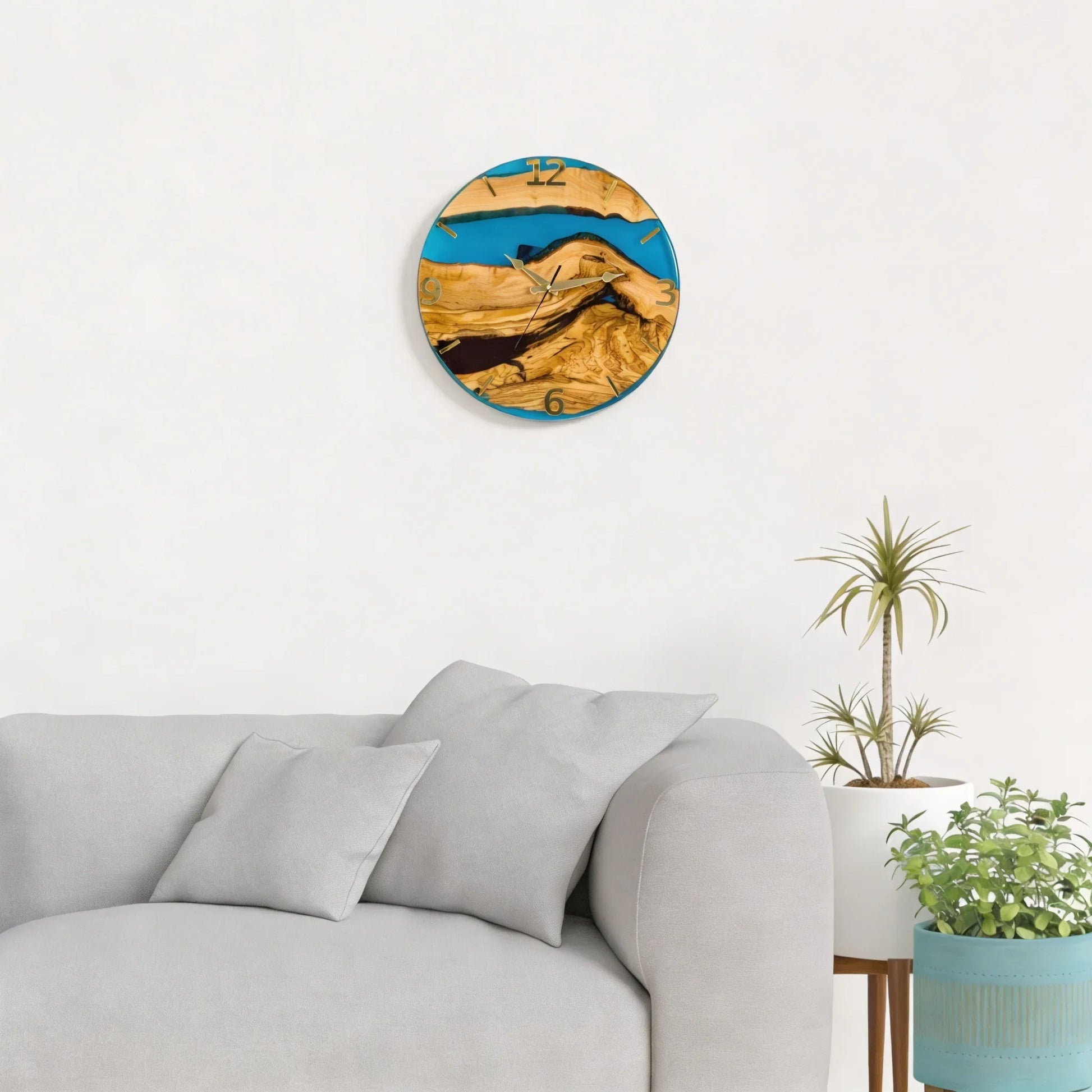 Handgefertigte Wanduhr aus Olivenholz & Epoxidharz – 34 cm – Detailansicht 13
